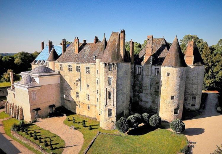 Gite De La Tour De Loire - 65 M2 Au Pied D'Une Tour De Gue Du 17Eme Siecle Mer Bagian luar foto