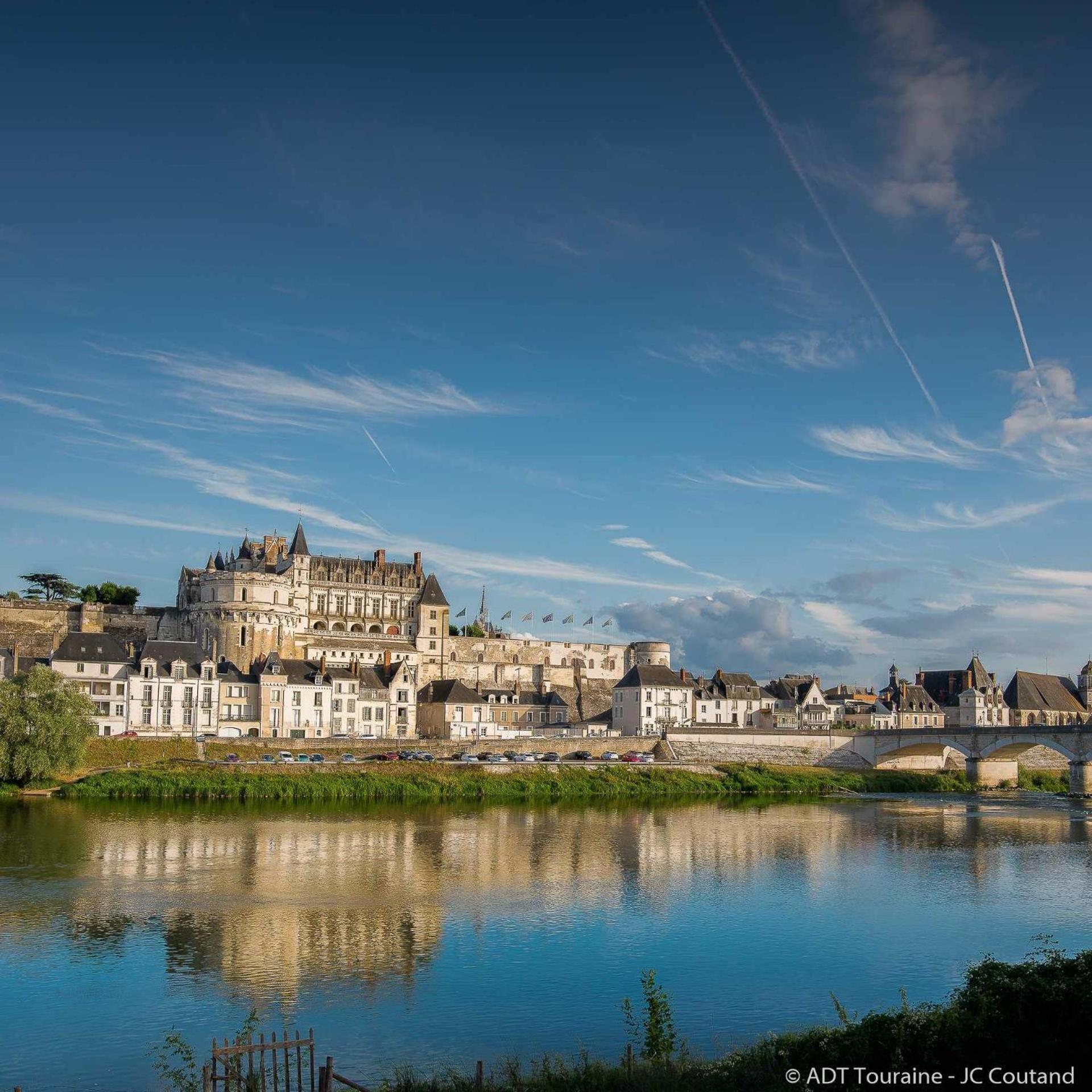 Gite De La Tour De Loire - 65 M2 Au Pied D'Une Tour De Gue Du 17Eme Siecle Mer Bagian luar foto